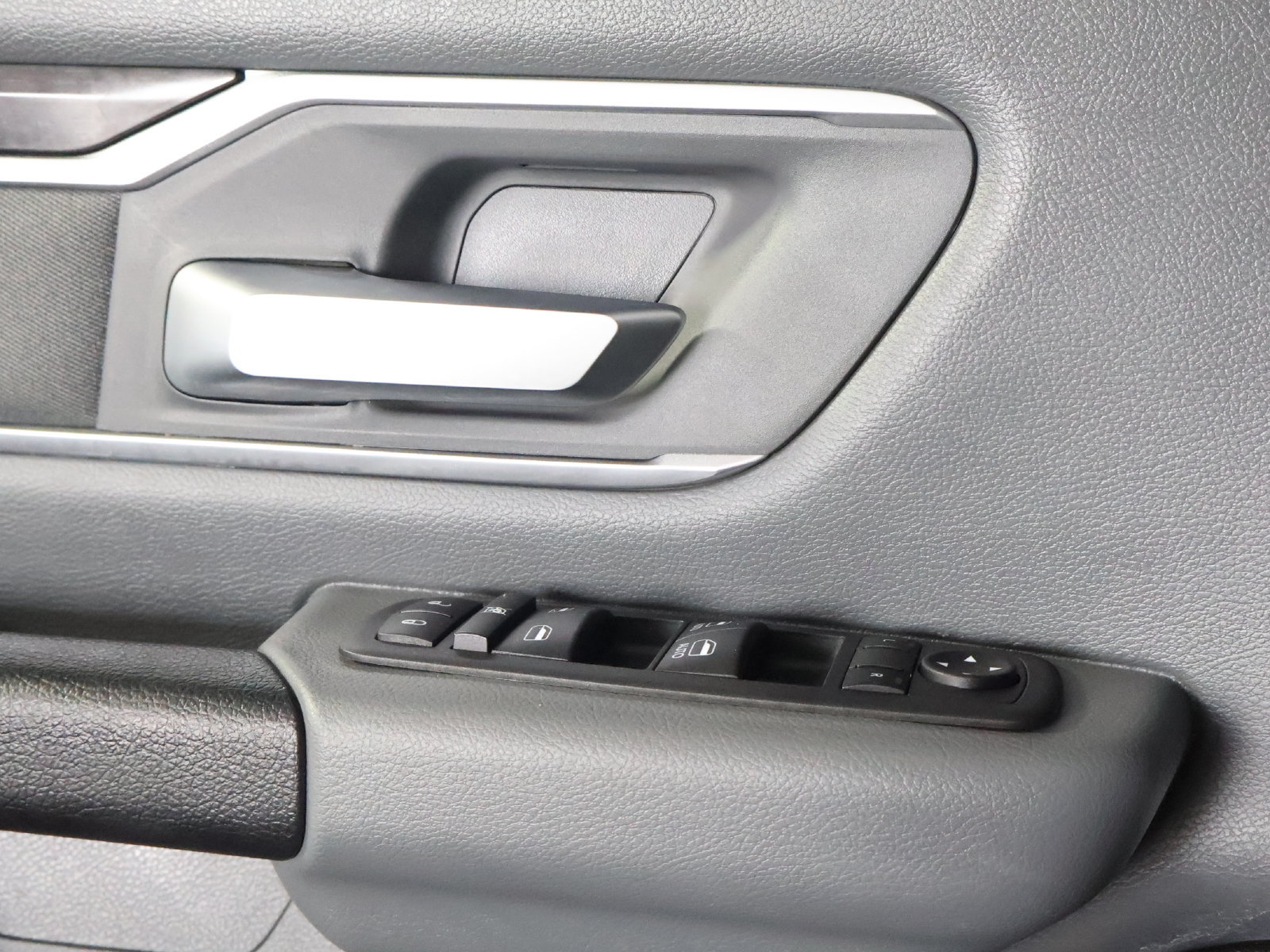 Used 2022 RAM 1500 Big Horn AWD/4WD image 35