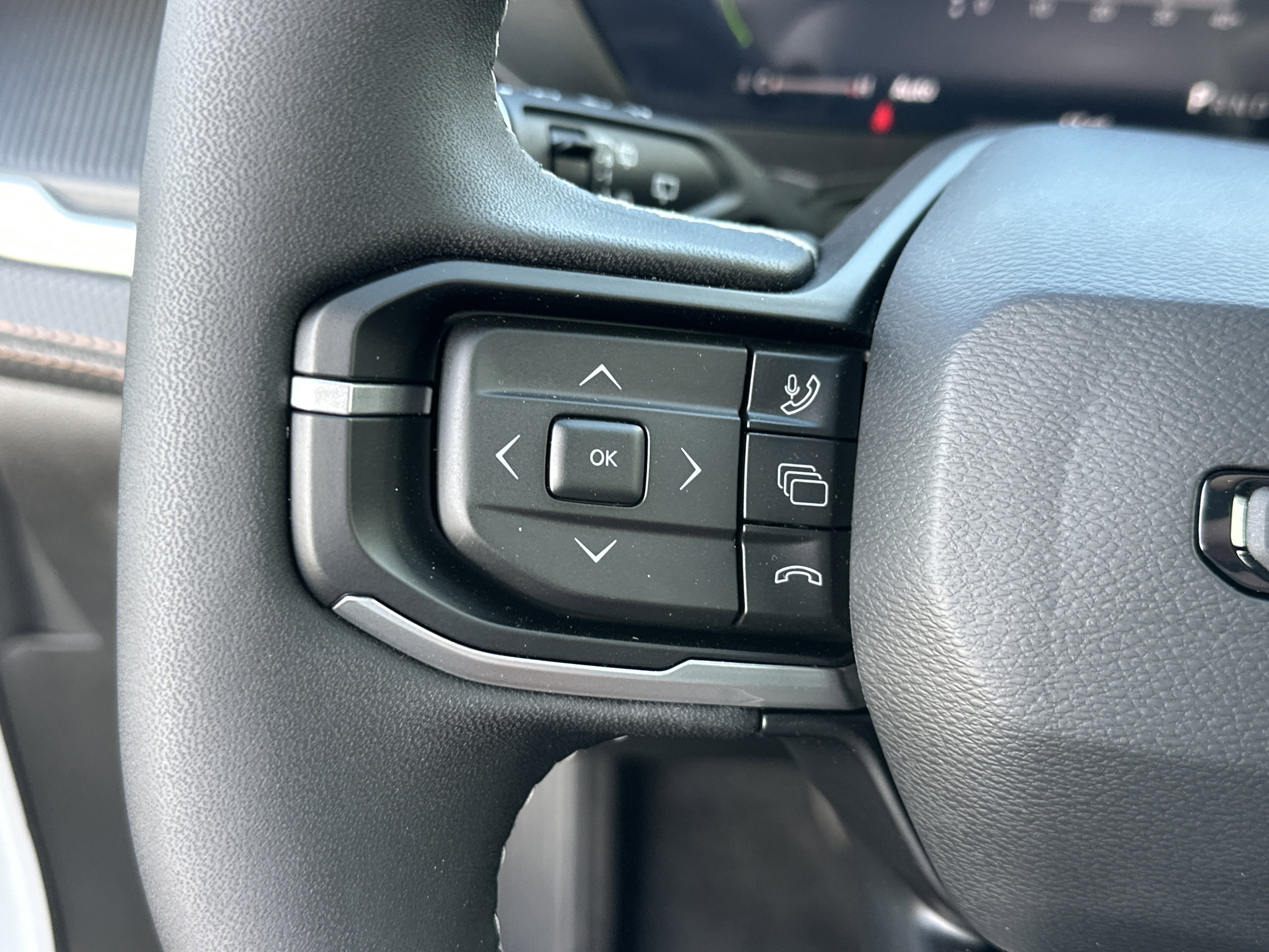 New 2026 Jeep Cherokee Overland w/ Advanced Pro Tech Group image 9