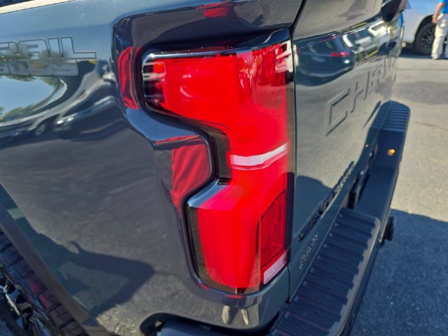 Used 2026 Chevrolet Silverado 2500 LTZ w/ LTZ Plus Package AWD/4WD image 36