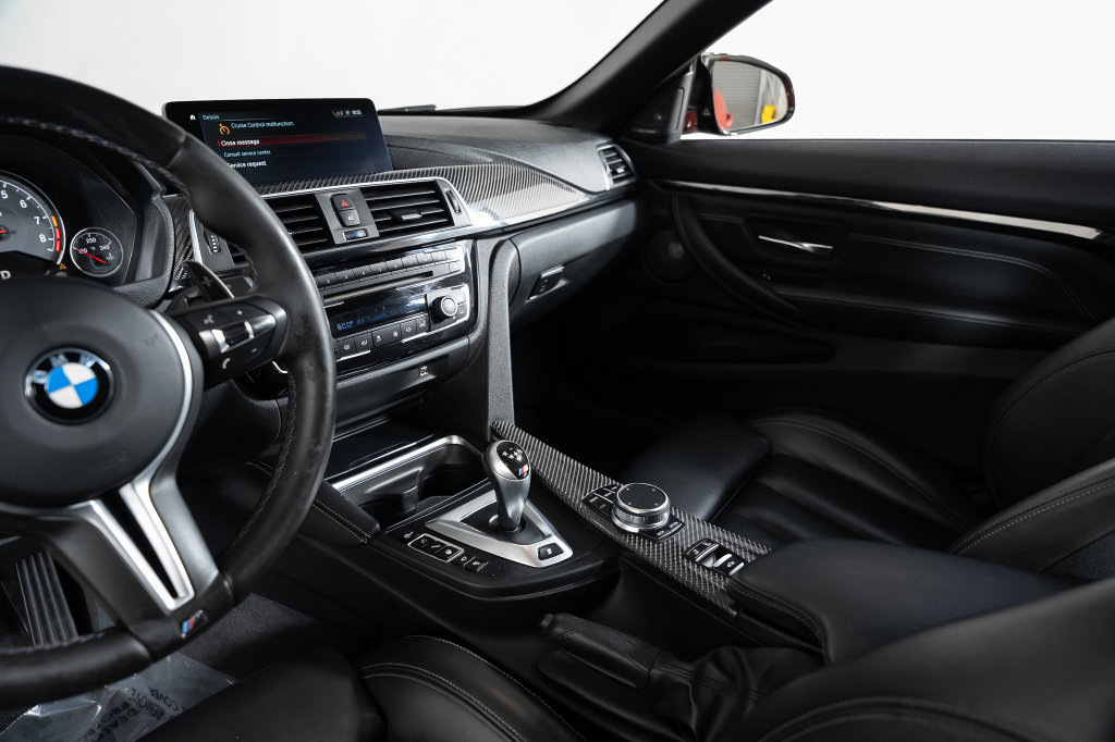 Used 2020 BMW M4 Convertible w/ Competition Package RWD image 25