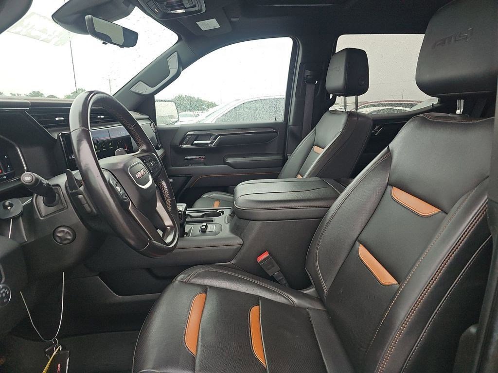 Used 2023 GMC Sierra 1500 AT4 w/ AT4 Premium Package AWD/4WD image 12