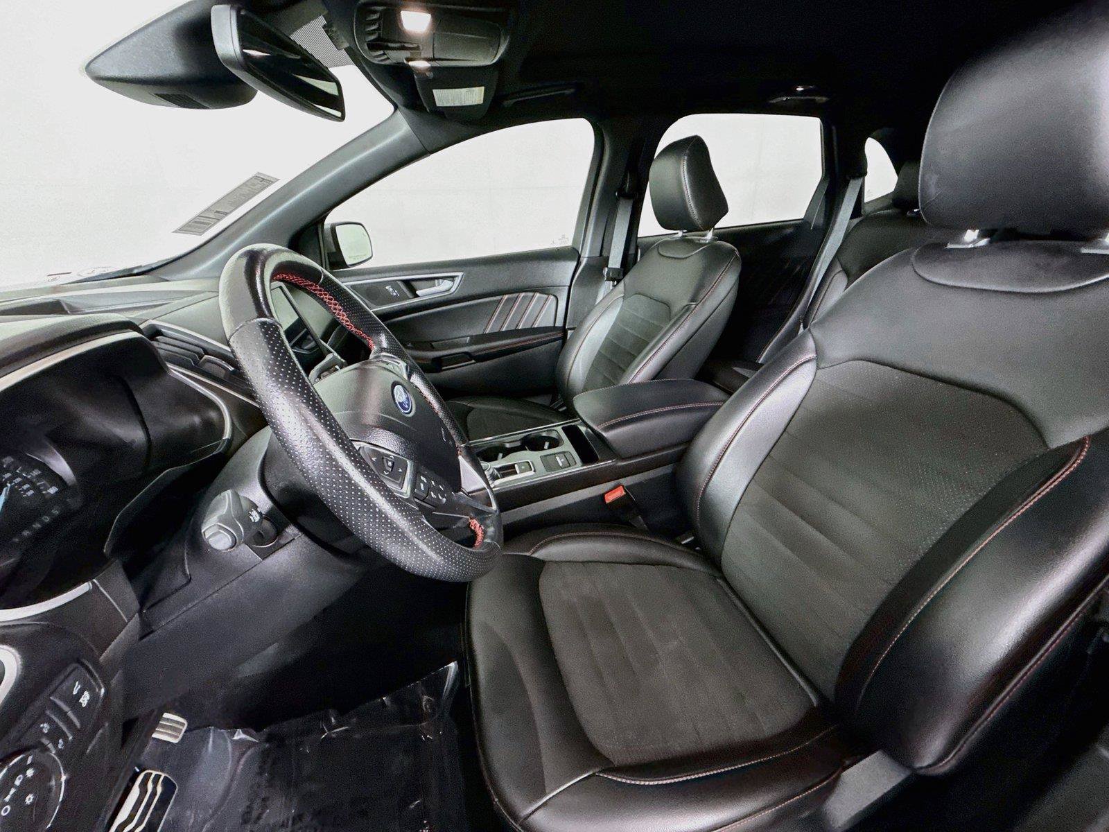Used 2021 Ford Edge ST-Line FWD image 3