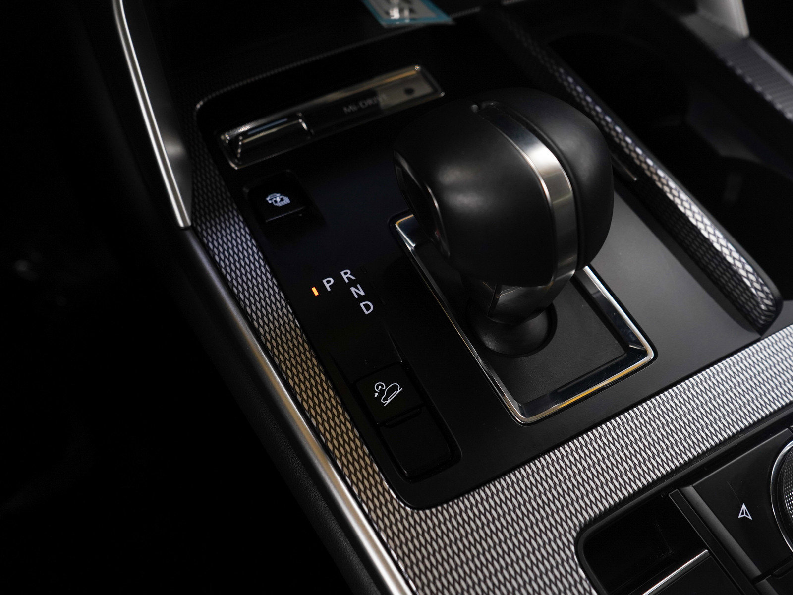 Certified 2024 MAZDA CX-90 Plug-In Hybrid w/ Premium Pkg image 27