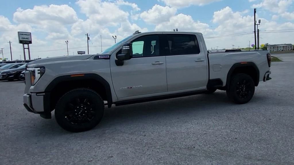 New 2026 GMC Sierra 2500 AT4 w/ AT4 Premium Plus Package image 4