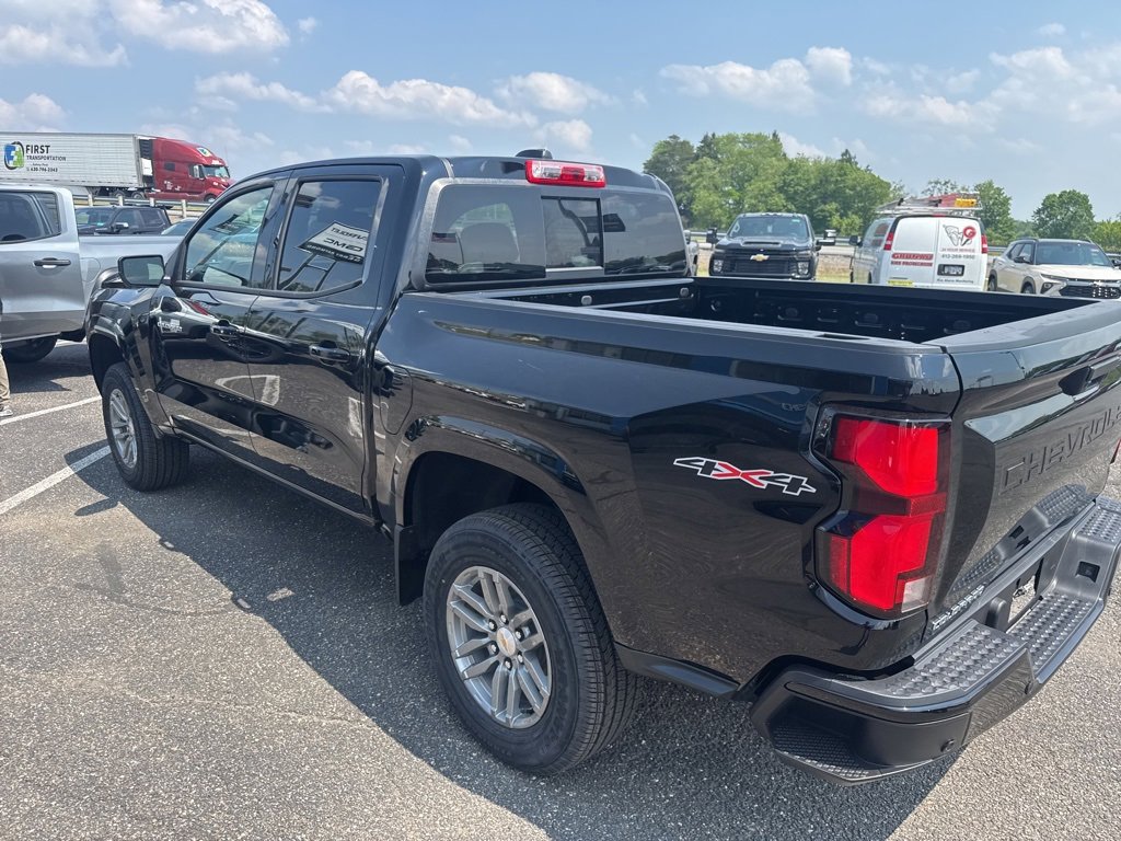 New 2025 Chevrolet Colorado LT w/ LT Convenience Package image 6