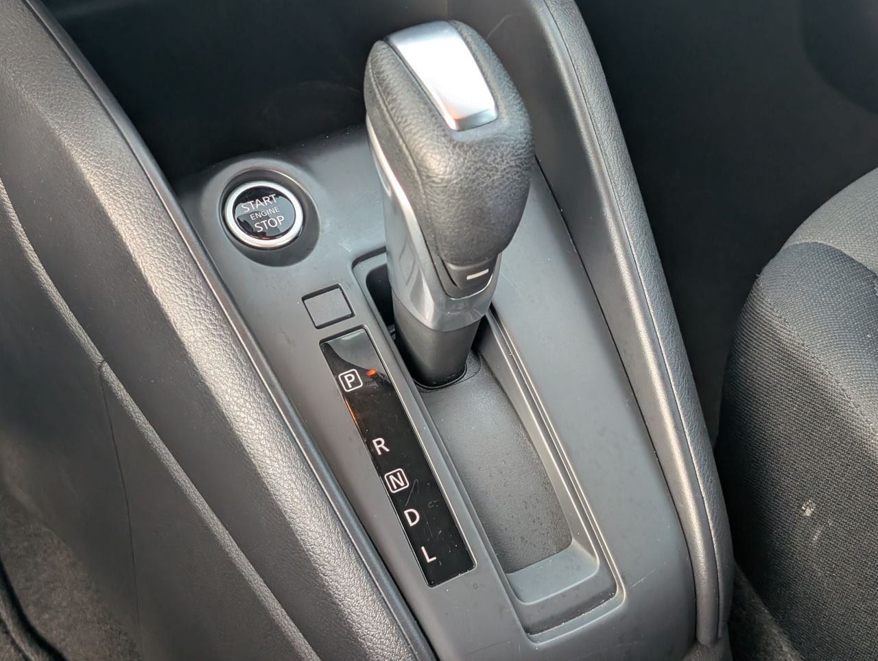 Certified 2025 Nissan Kicks Play S FWD image 20