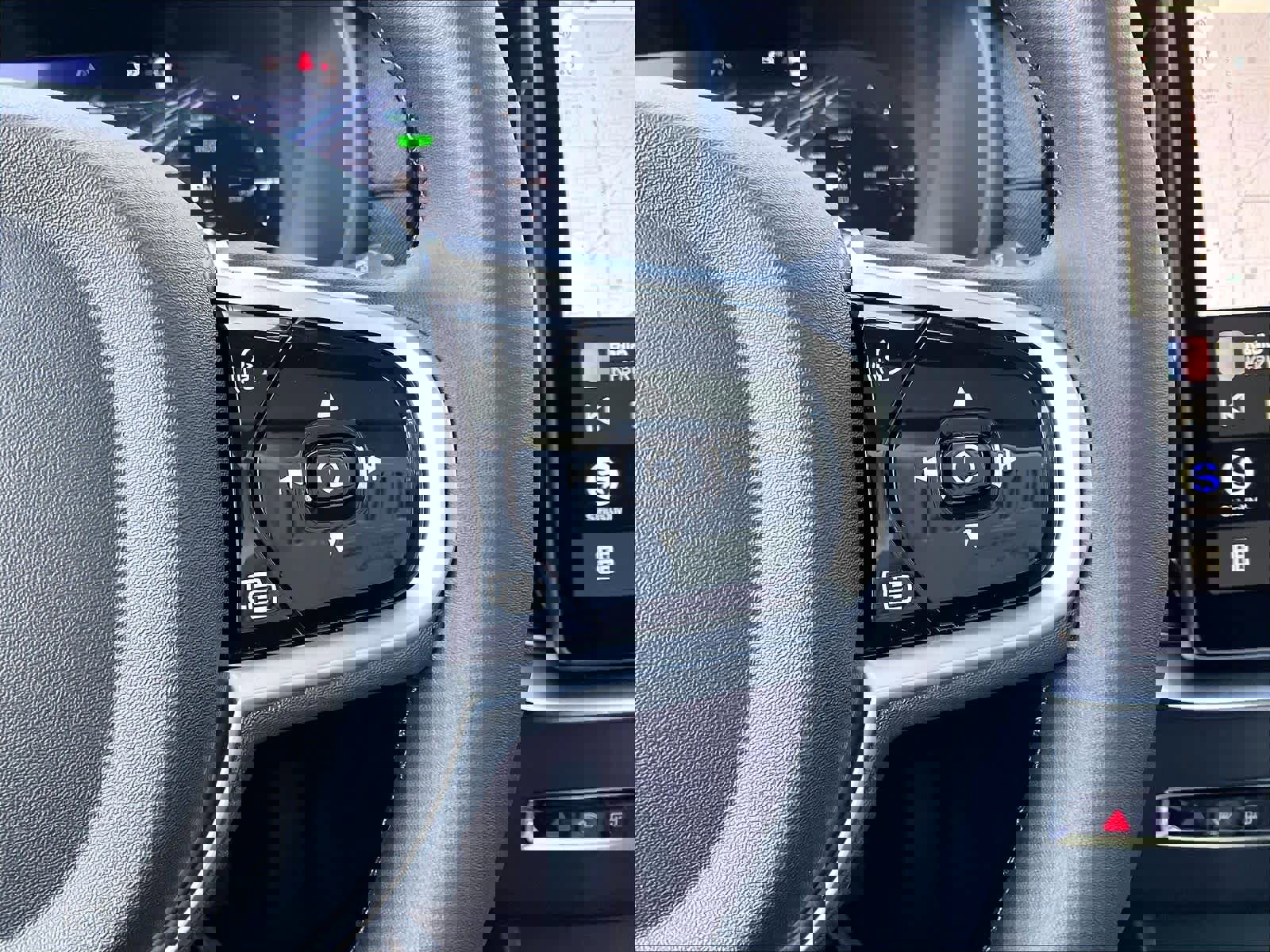 New 2026 Volvo XC90 T8 Ultra w/ Lounge Package image 18