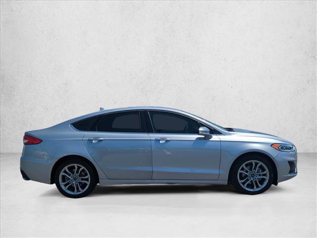 Used 2020 Ford Fusion SEL image 4