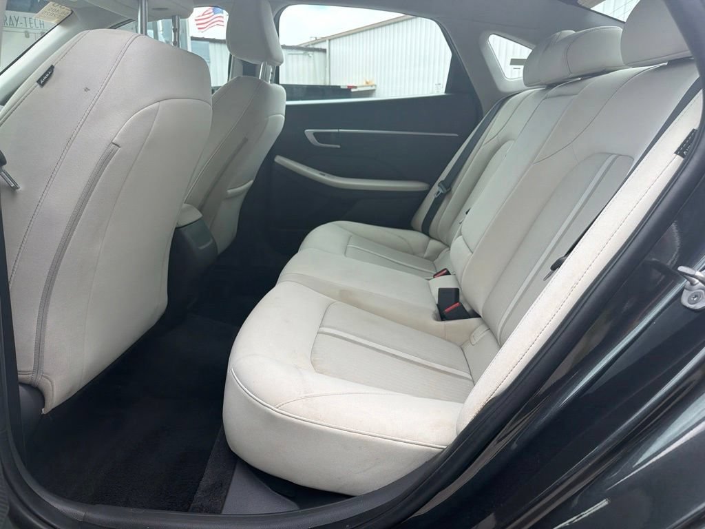 Used 2025 Hyundai Sonata SEL FWD image 12