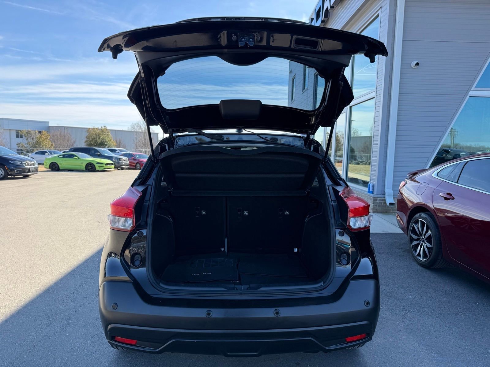 Used 2020 Nissan Kicks SV image 39