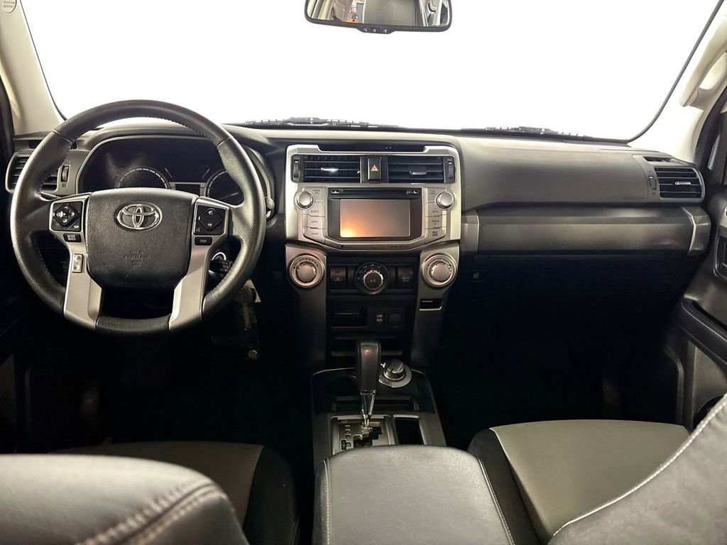 Used 2018 Toyota 4Runner SR5 Premium image 12