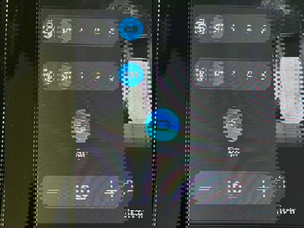 Certified 2023 Volvo C40 P8 Recharge Ultimate w/ Protection Package Premier image 21