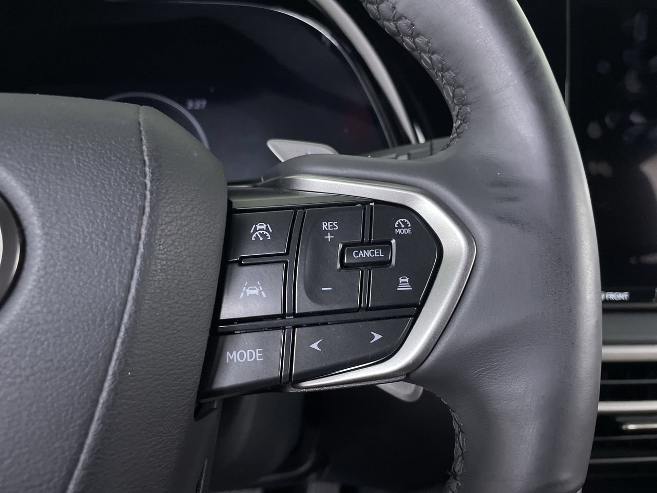 Used 2023 Lexus RX 350 Premium w/ Accessory Package (Z1) AWD/4WD image 27