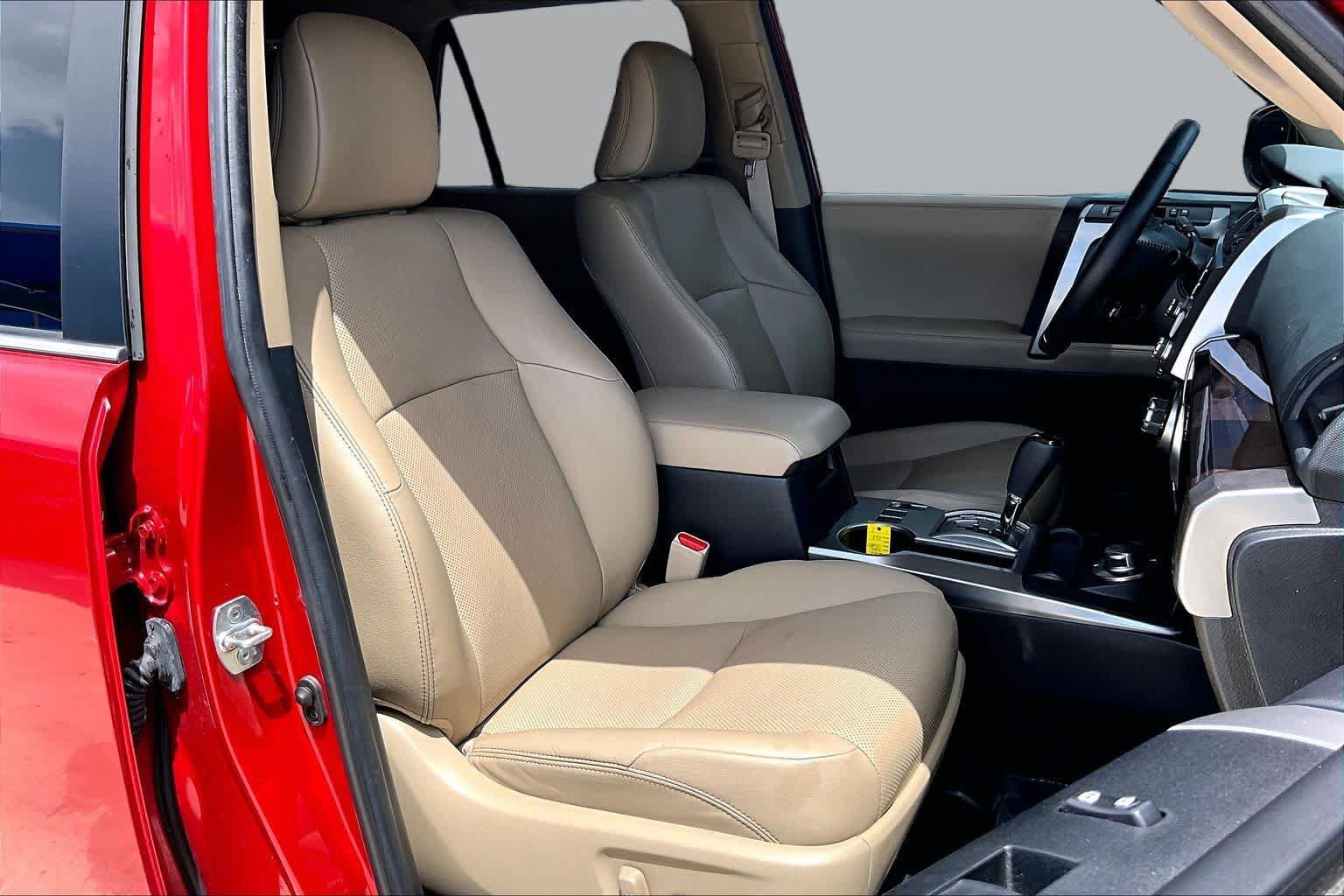 Used 2023 Toyota 4Runner Limited AWD/4WD image 9
