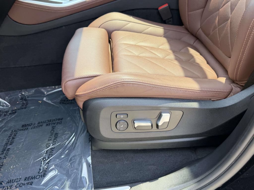 Used 2023 BMW X5 xDrive40i w/ Premium Package AWD/4WD image 15