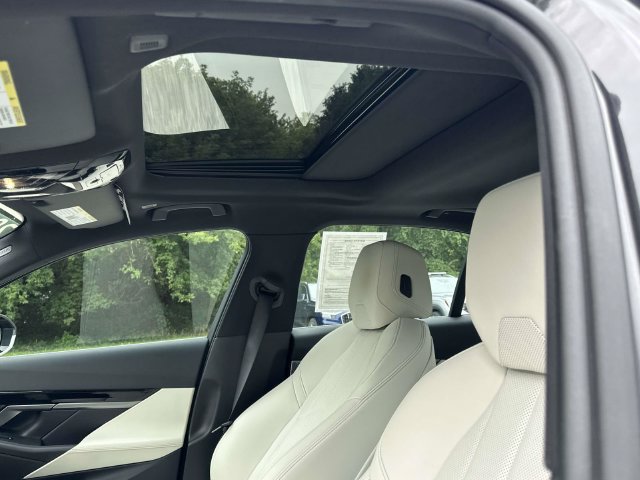 Certified 2024 BMW 530i xDrive w/ Premium Package AWD/4WD image 27