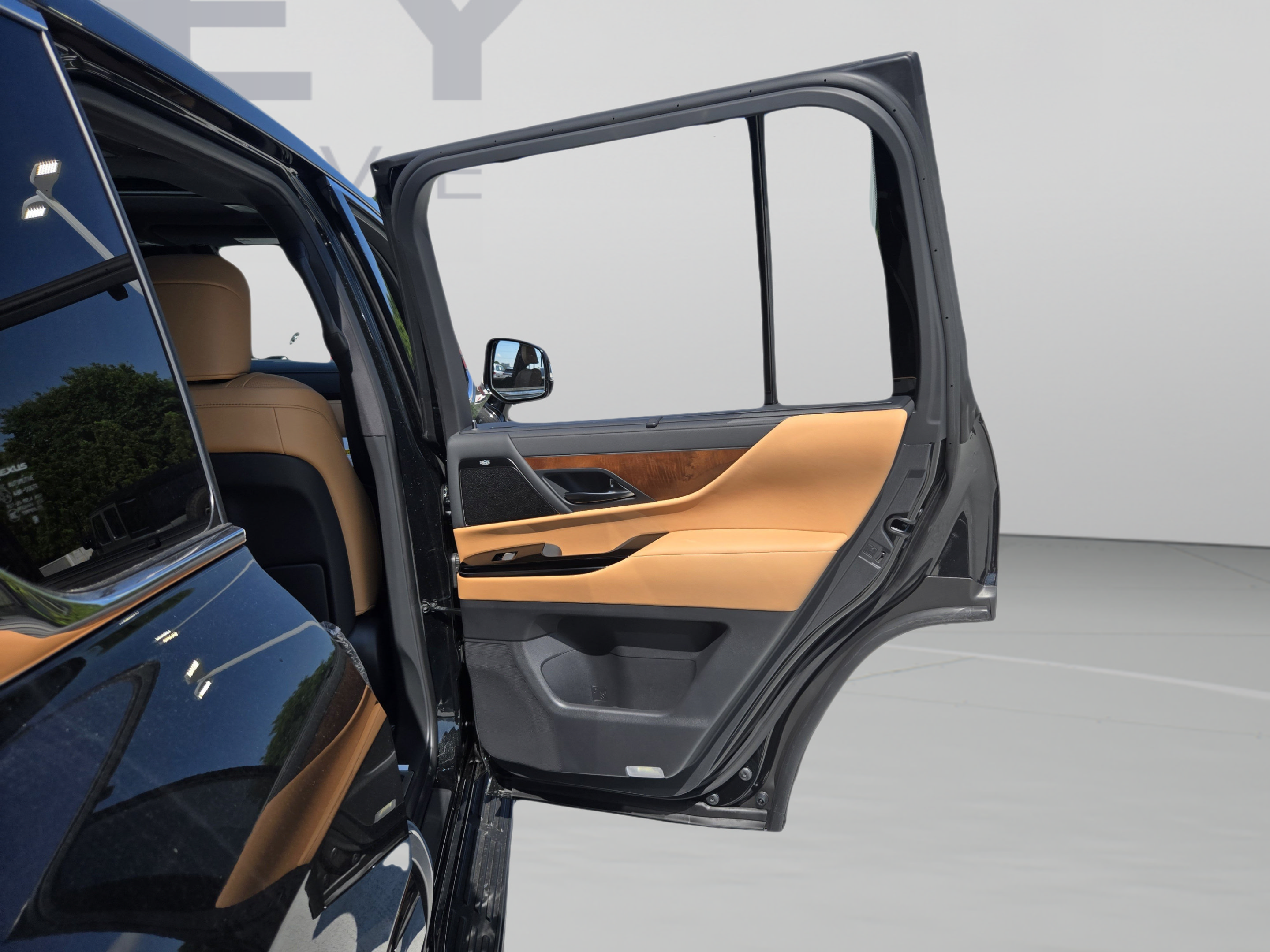 New 2026 Lexus LX 700h Luxury AWD/4WD image 24