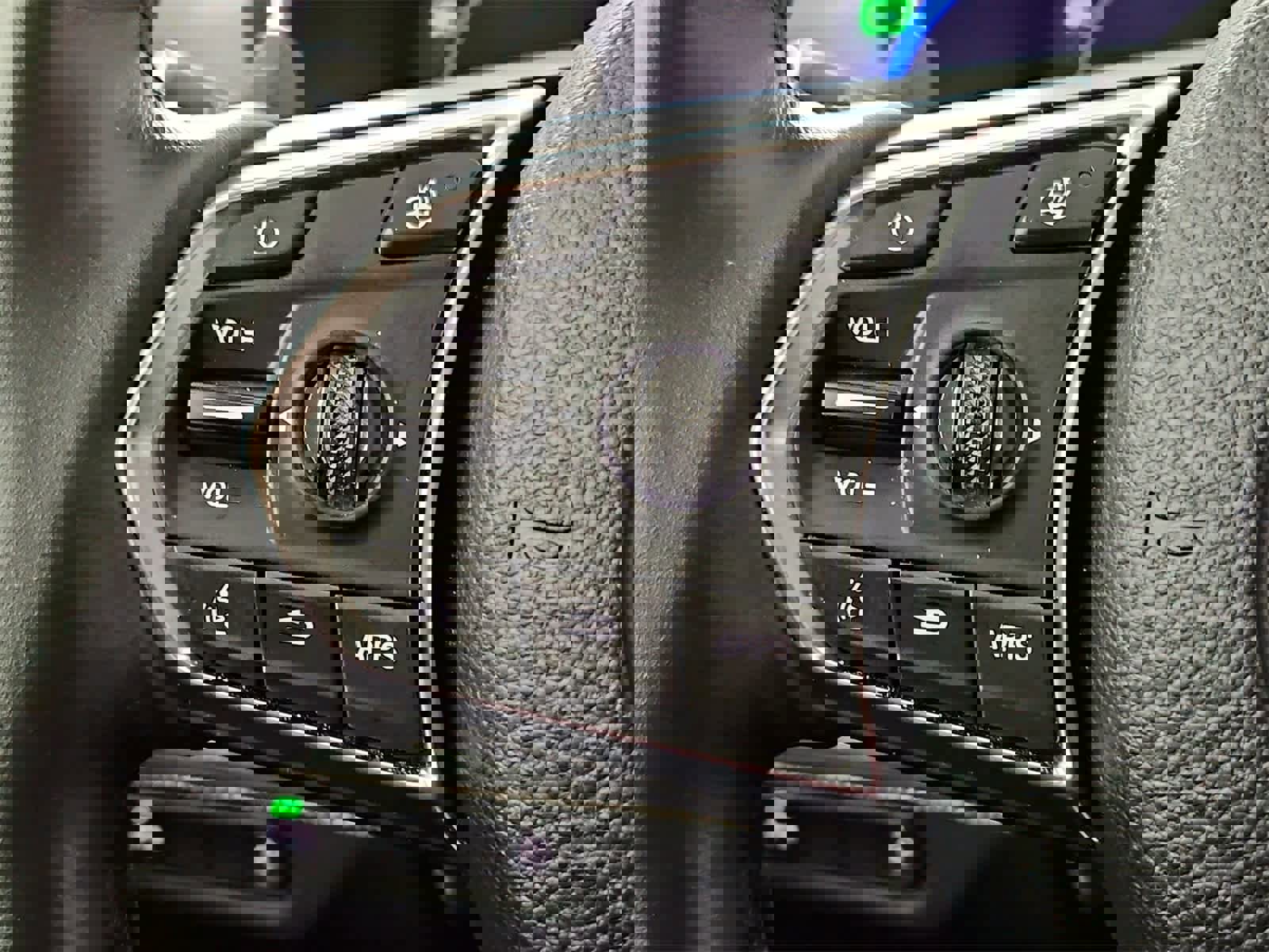 Used 2022 Acura MDX SH-AWD w/ Advance Package image 25