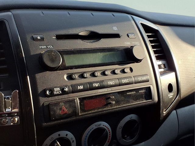 Used 2006 Toyota Tacoma 2WD Access Cab w/ Convenience Pkg image 5