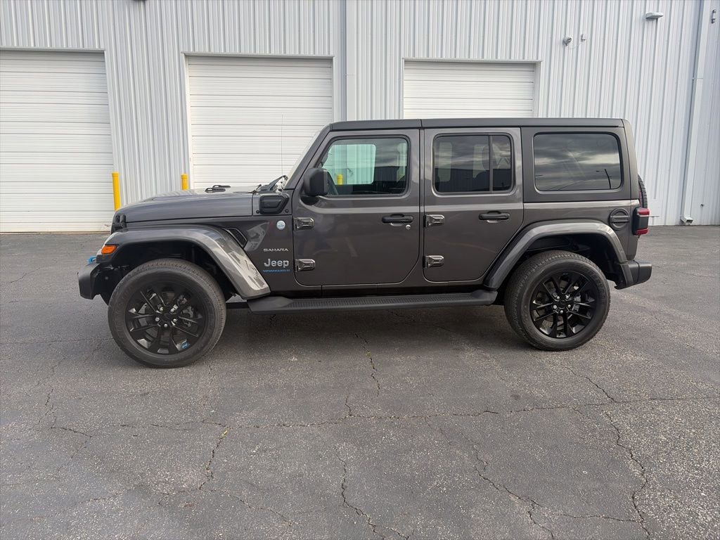 Used 2023 Jeep Wrangler Unlimited Sahara w/ Cold Weather Group image 4