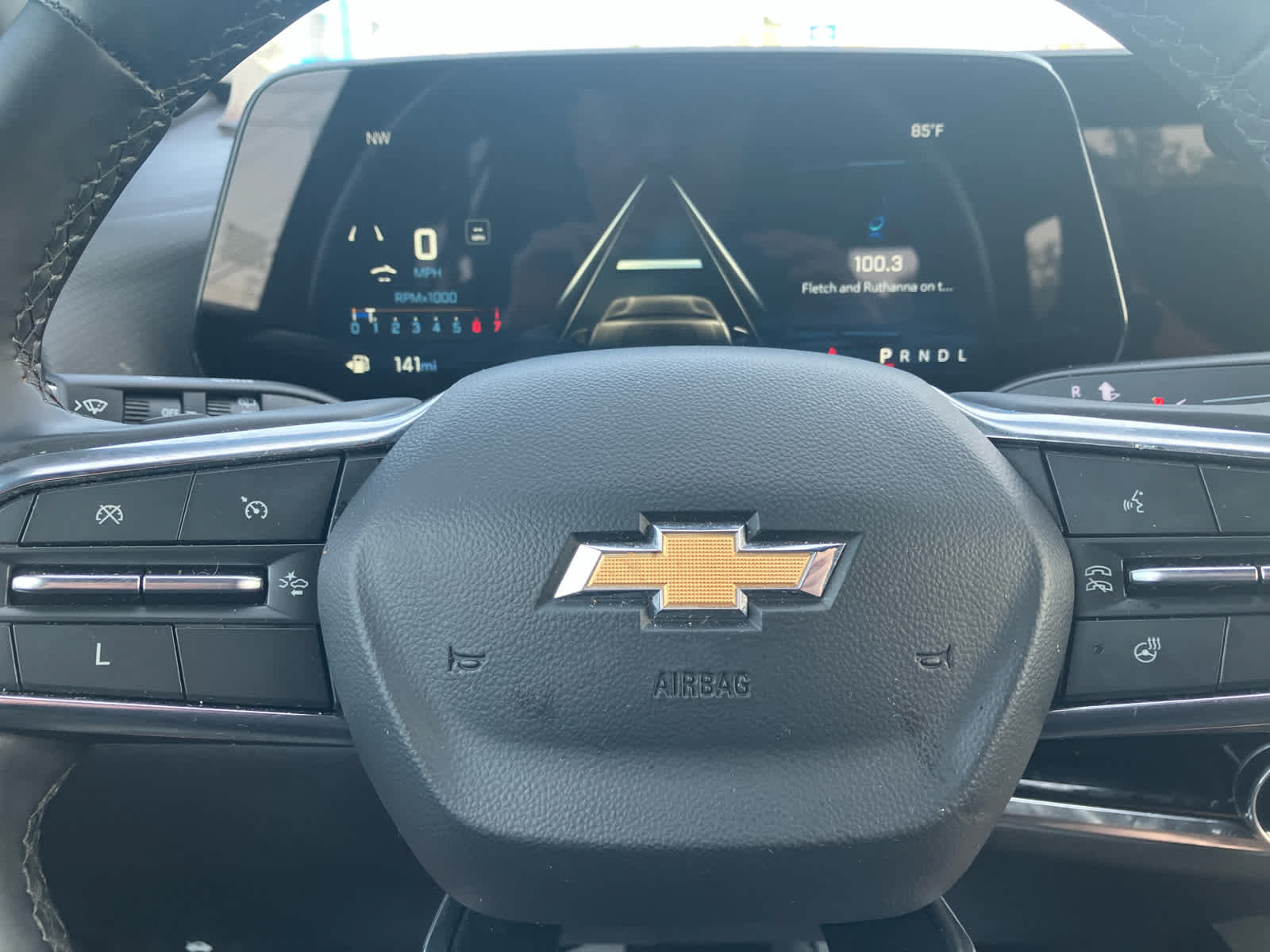Used 2025 Chevrolet Equinox LT w/ Safety and Technology Package FWD image 15