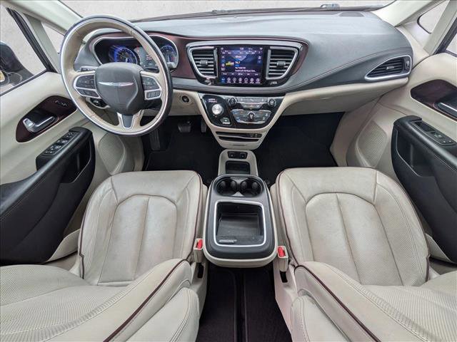 Used 2020 Chrysler Pacifica Limited image 18