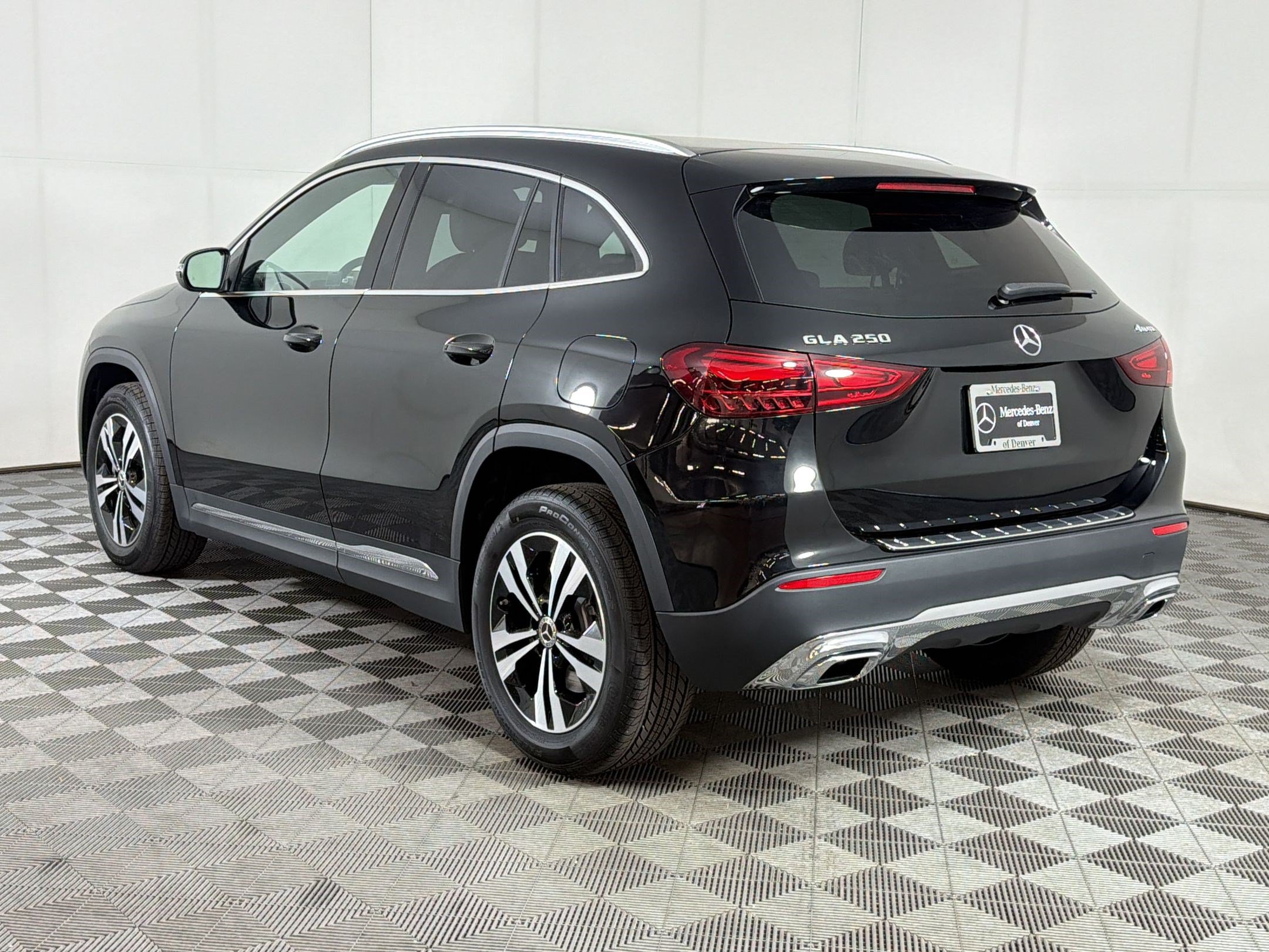 New 2026 Mercedes-Benz GLA 250 4MATIC image 3