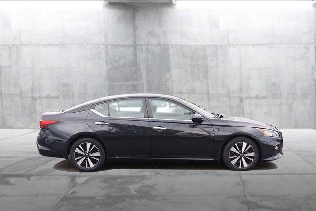 Used 2022 Nissan Altima 2.5 SV image 5