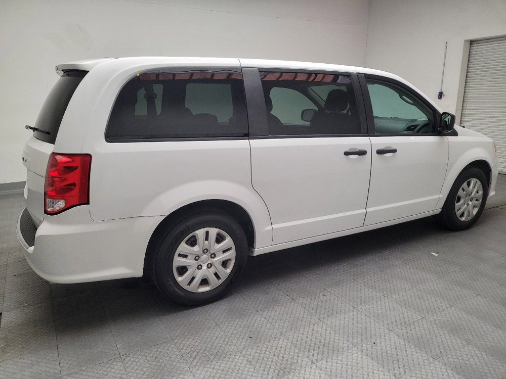 Used 2019 Dodge Grand Caravan SE w/ UConnect Hands-Free Group FWD image 10