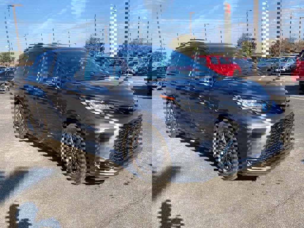 Certified 2025 Toyota Sienna XSE image 3