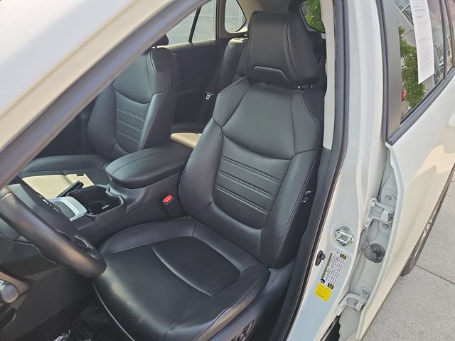 Certified 2022 Toyota RAV4 XLE Premium FWD image 9