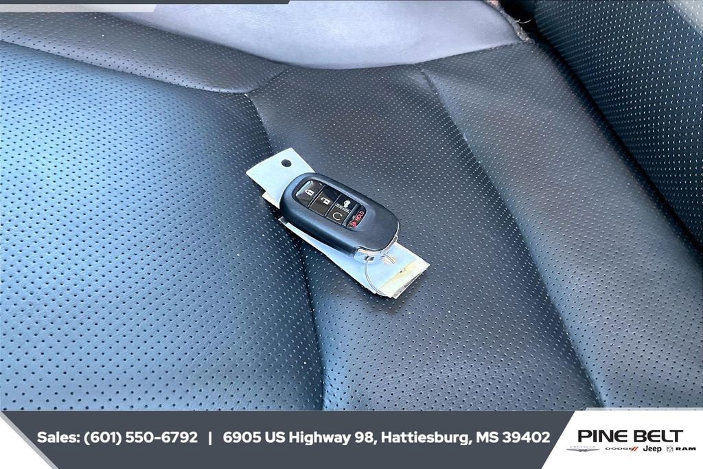 Used 2023 Honda Accord EX-L image 9