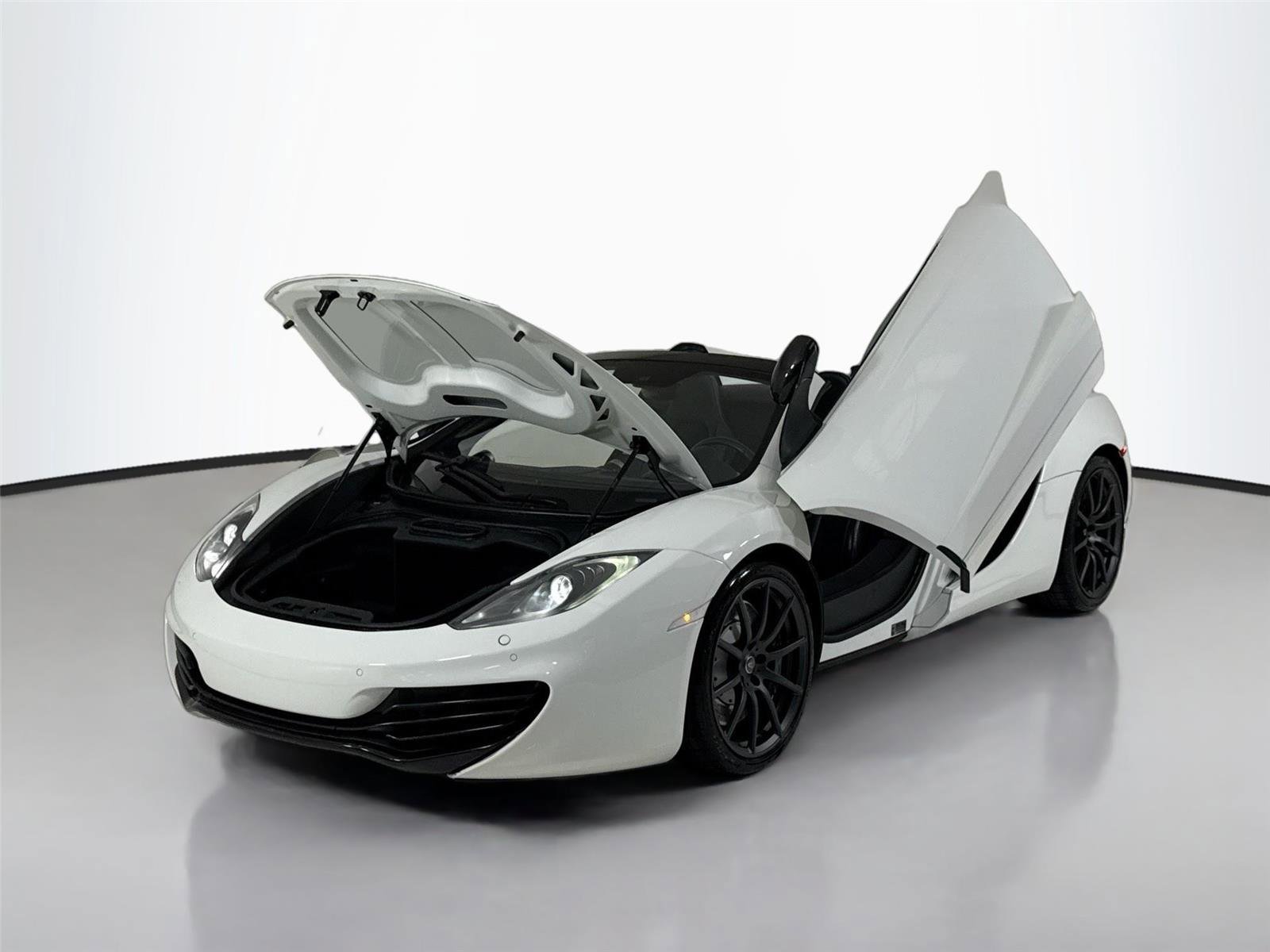 Used 2014 McLaren MP4-12C Spider RWD image 37