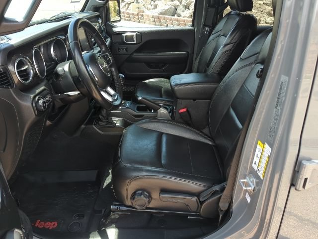 Used 2019 Jeep Wrangler Unlimited Sahara AWD/4WD image 16