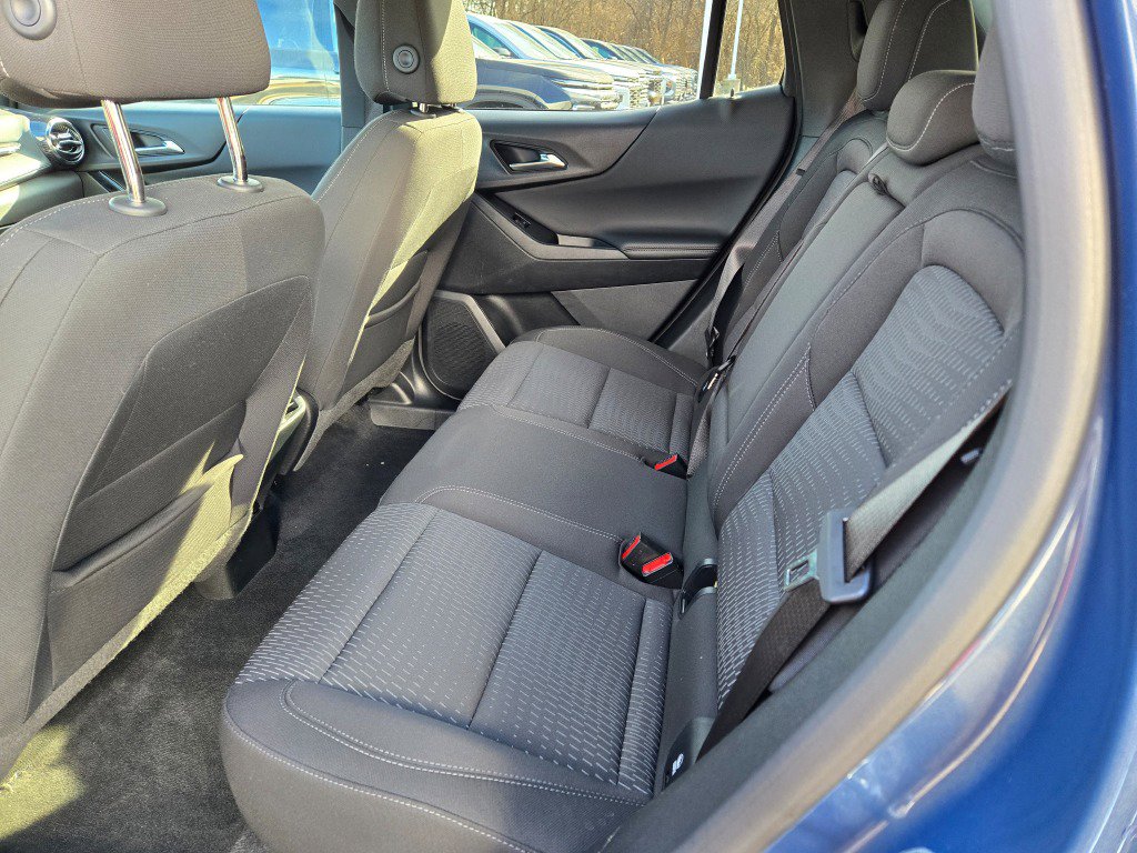 Certified 2025 Chevrolet Equinox LT FWD image 14