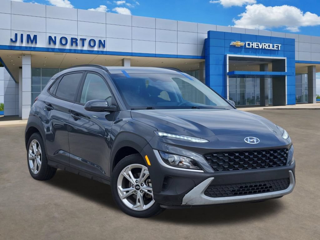 Used 2023 Hyundai Kona SEL w/ Cargo Package FWD image 1
