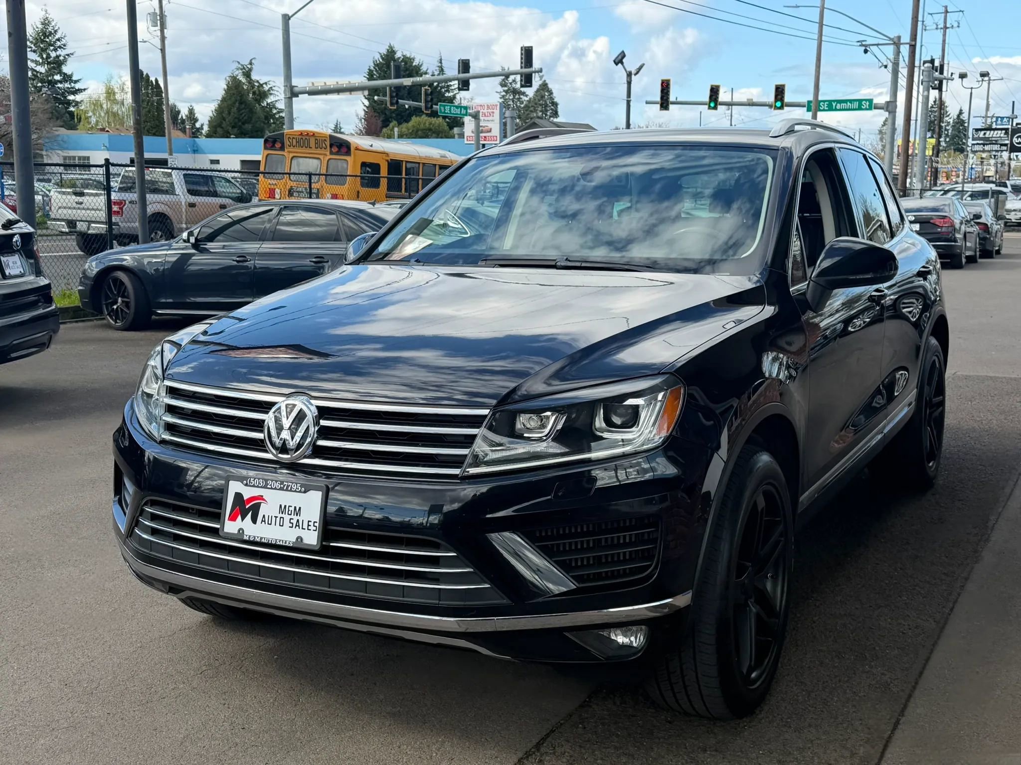 Used 2015 Volkswagen Touareg Sport AWD/4WD image 6