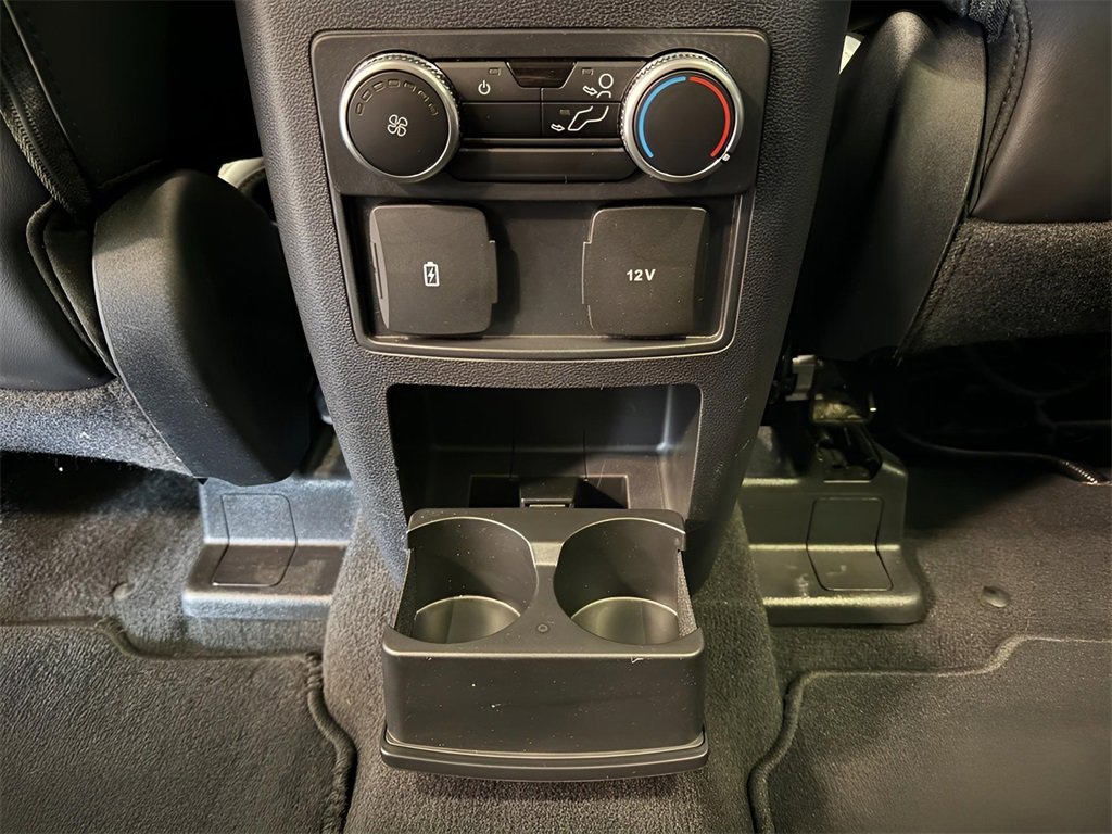 Used 2022 Ford Explorer XLT image 35