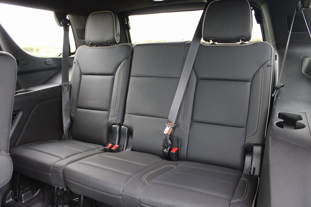 Used 2021 GMC Yukon SLT w/ SLT Premium Package image 32