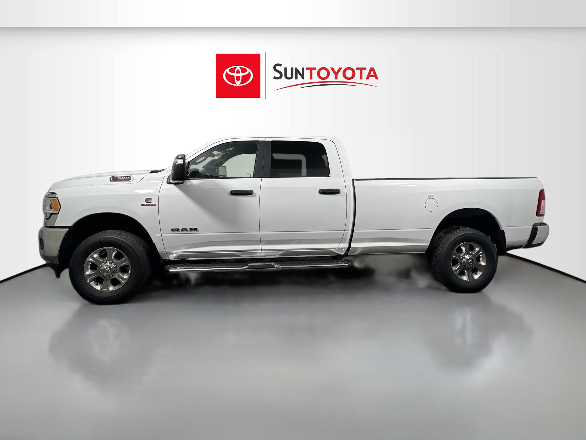 Used 2024 RAM 3500 Big Horn image 30