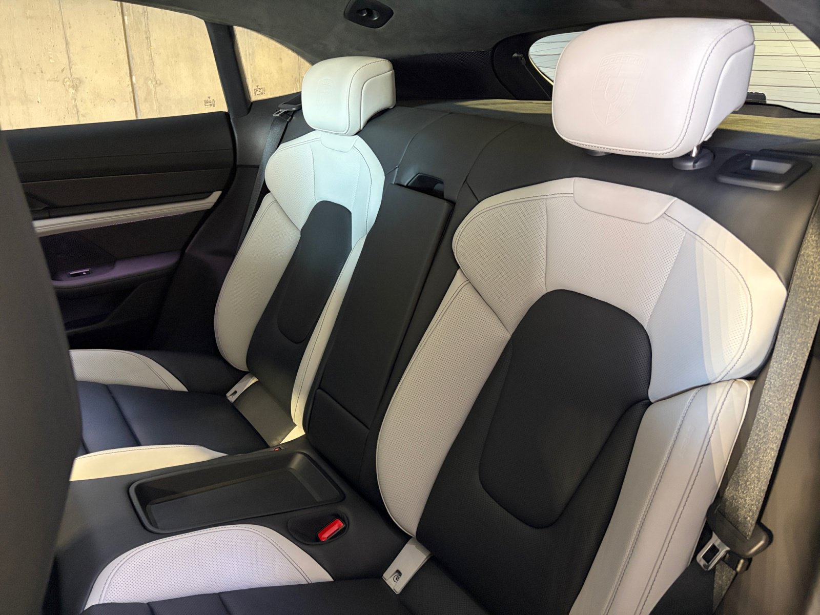 Certified 2023 Porsche Taycan Turbo S AWD/4WD image 33