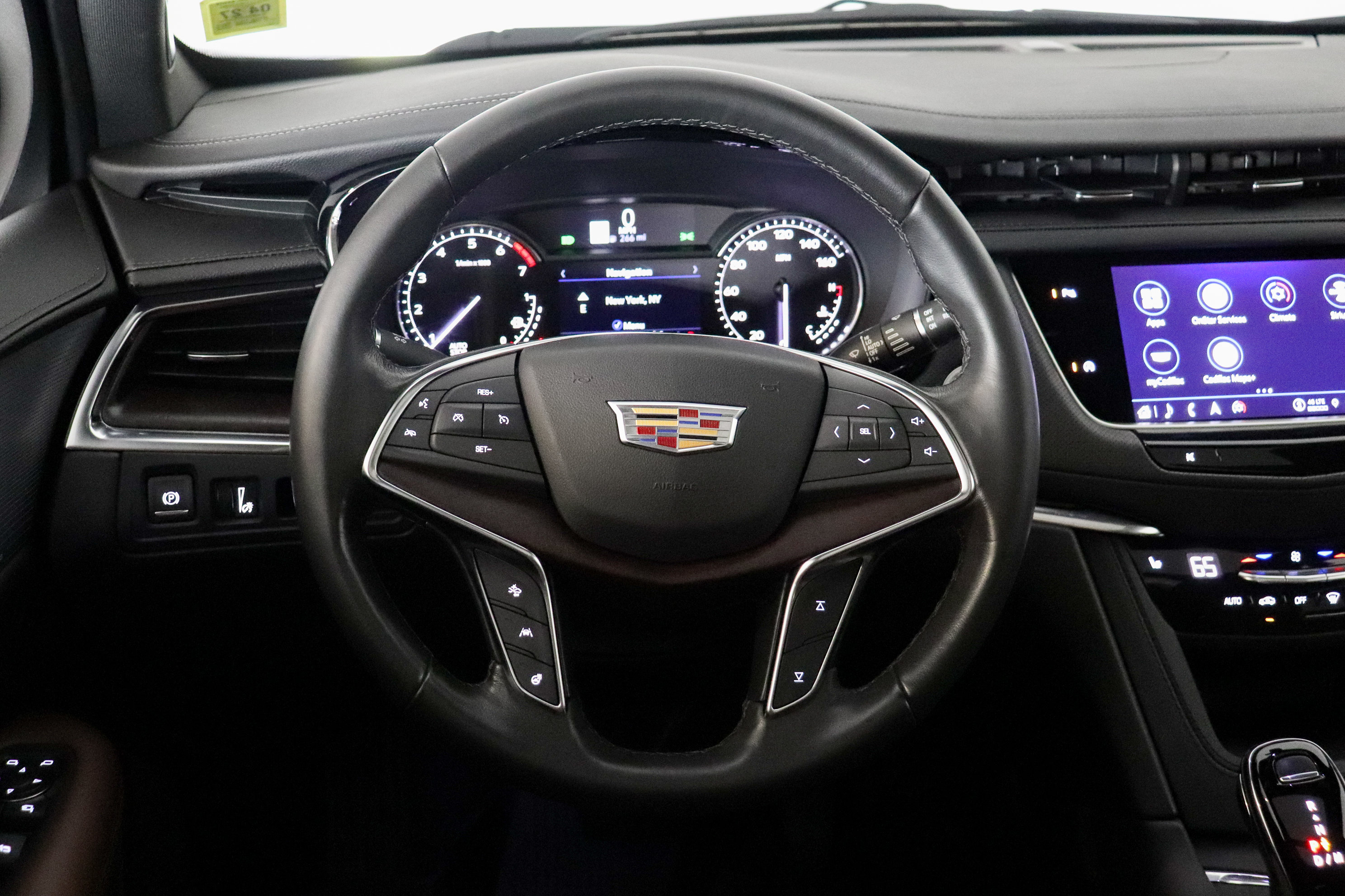 Used 2023 Cadillac XT5 Premium Luxury w/ LPO, Floor Liner Package AWD/4WD image 26