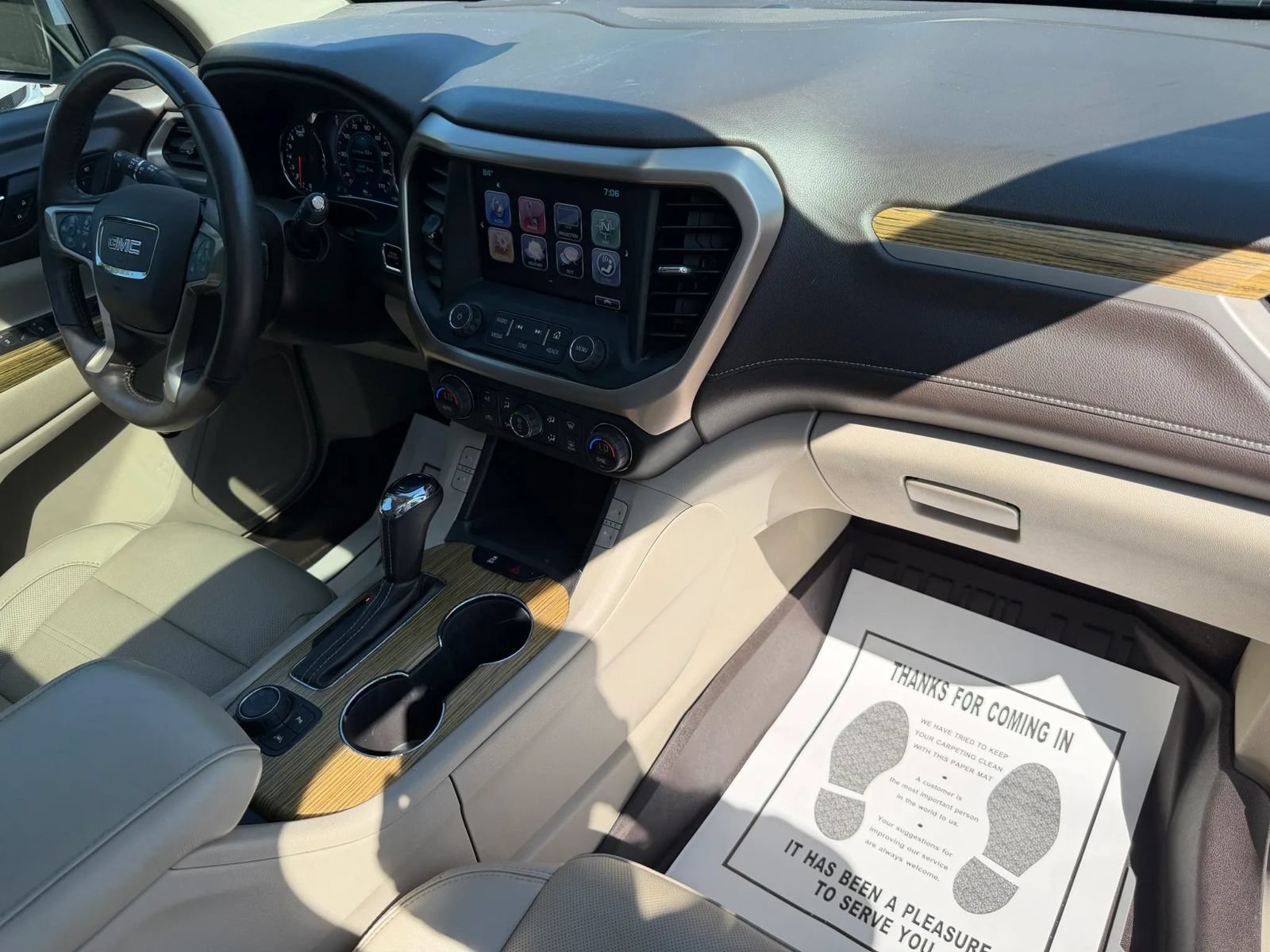 Used 2017 GMC Acadia Denali w/ Technology Package AWD/4WD image 33