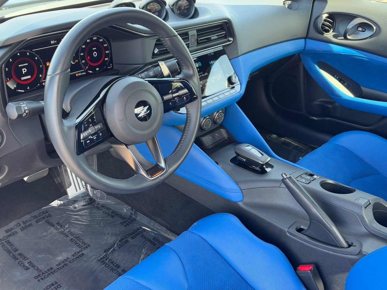 Certified 2024 Nissan Z Performance w/ Floor Mat Package image 15