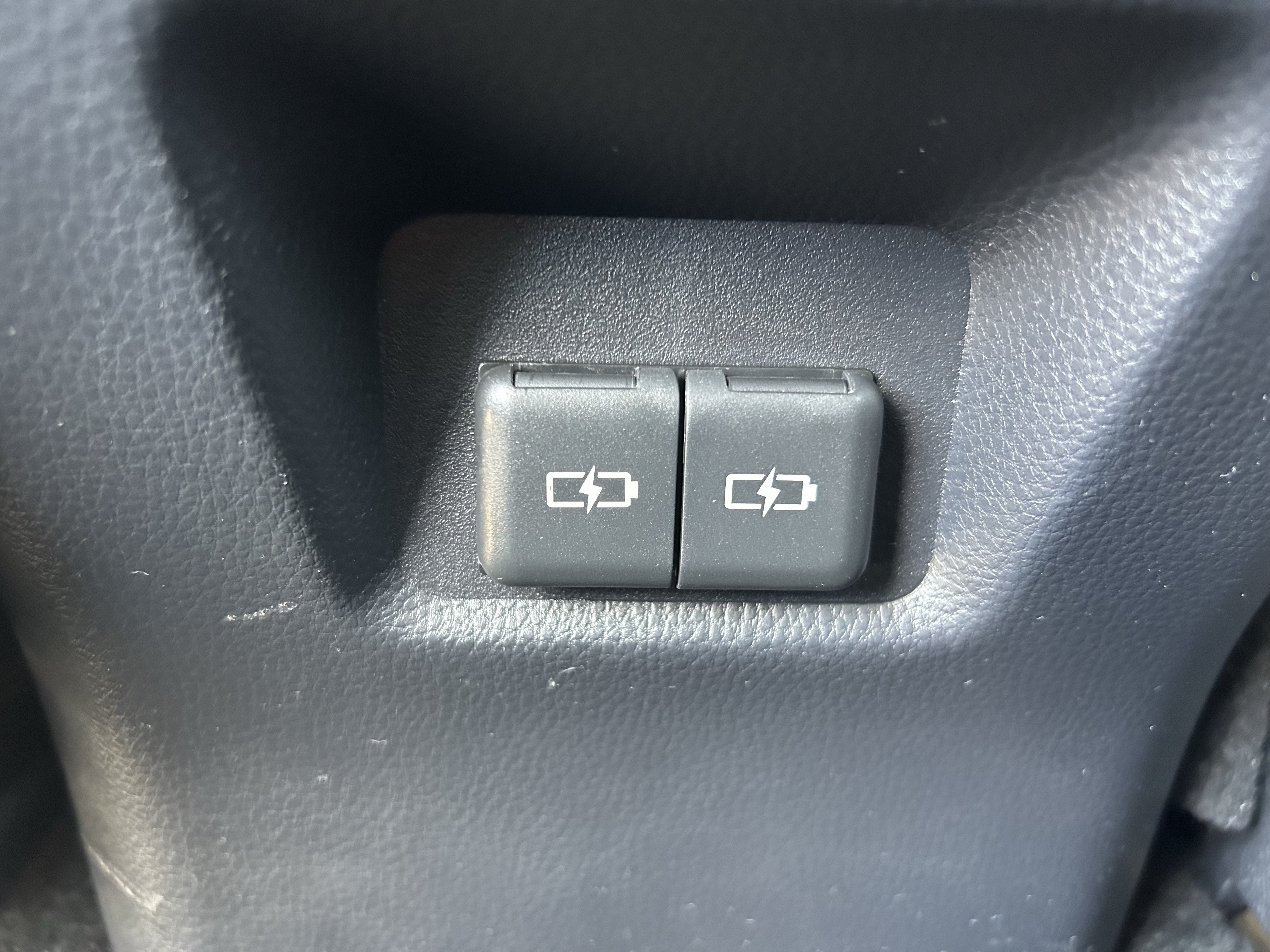 Certified 2025 Toyota RAV4 XLE AWD/4WD image 18