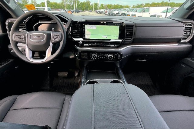New 2026 GMC Sierra 2500 SLT AWD/4WD image 5