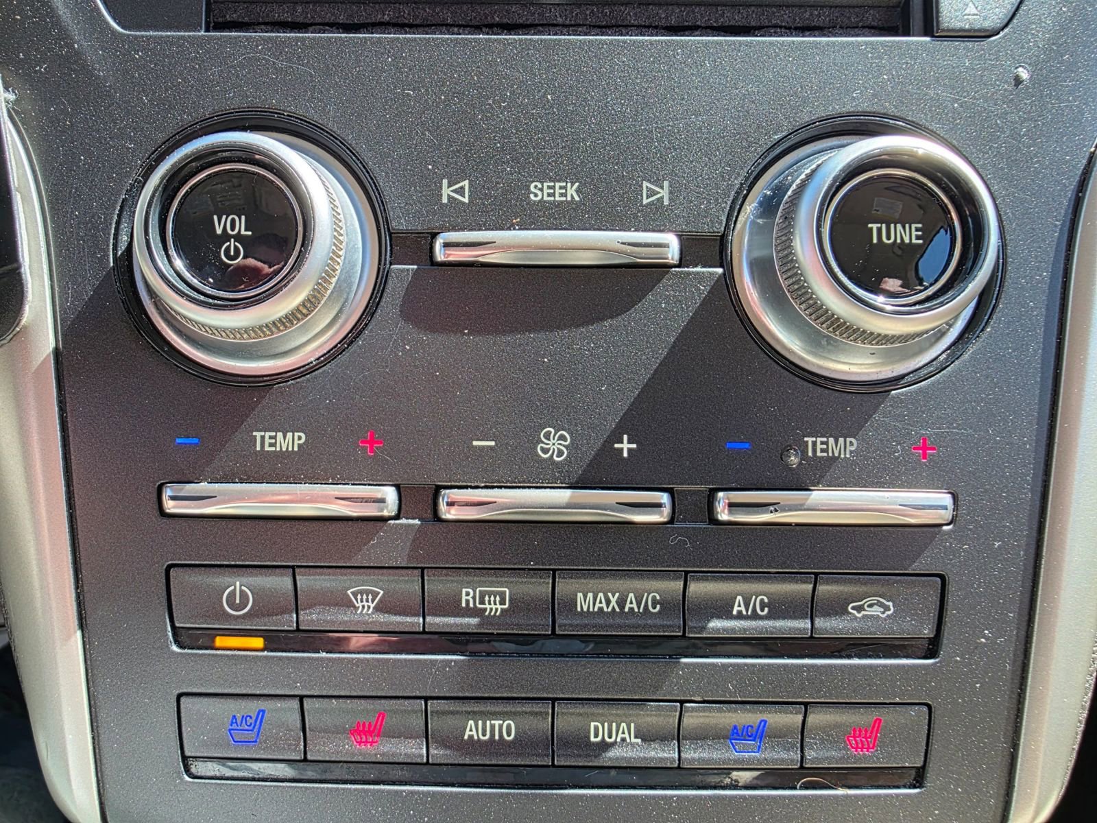 Used 2016 Lincoln MKC Reserve w/ Lincoln MKC Climate Package image 16