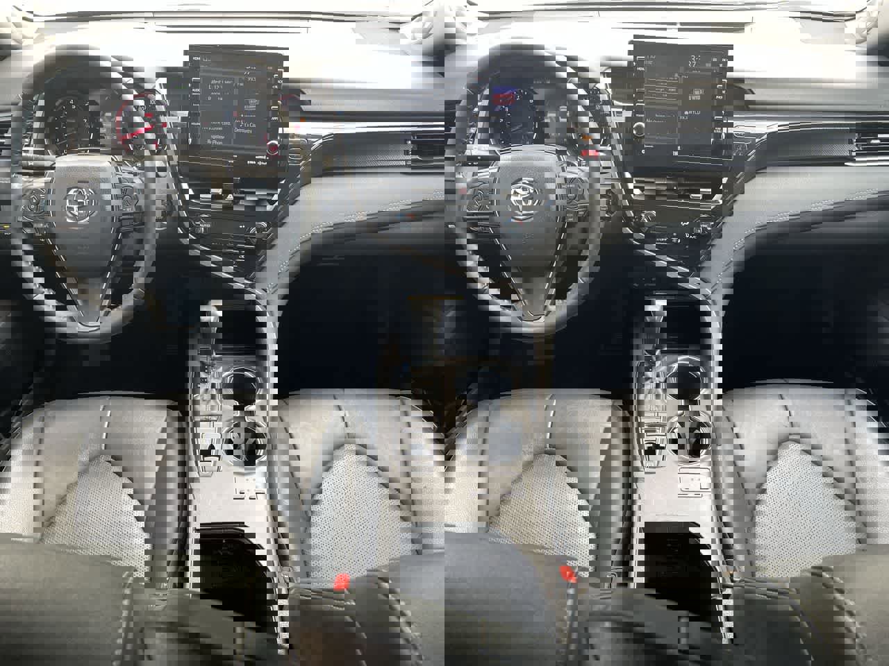 Used 2021 Toyota Camry XSE image 23