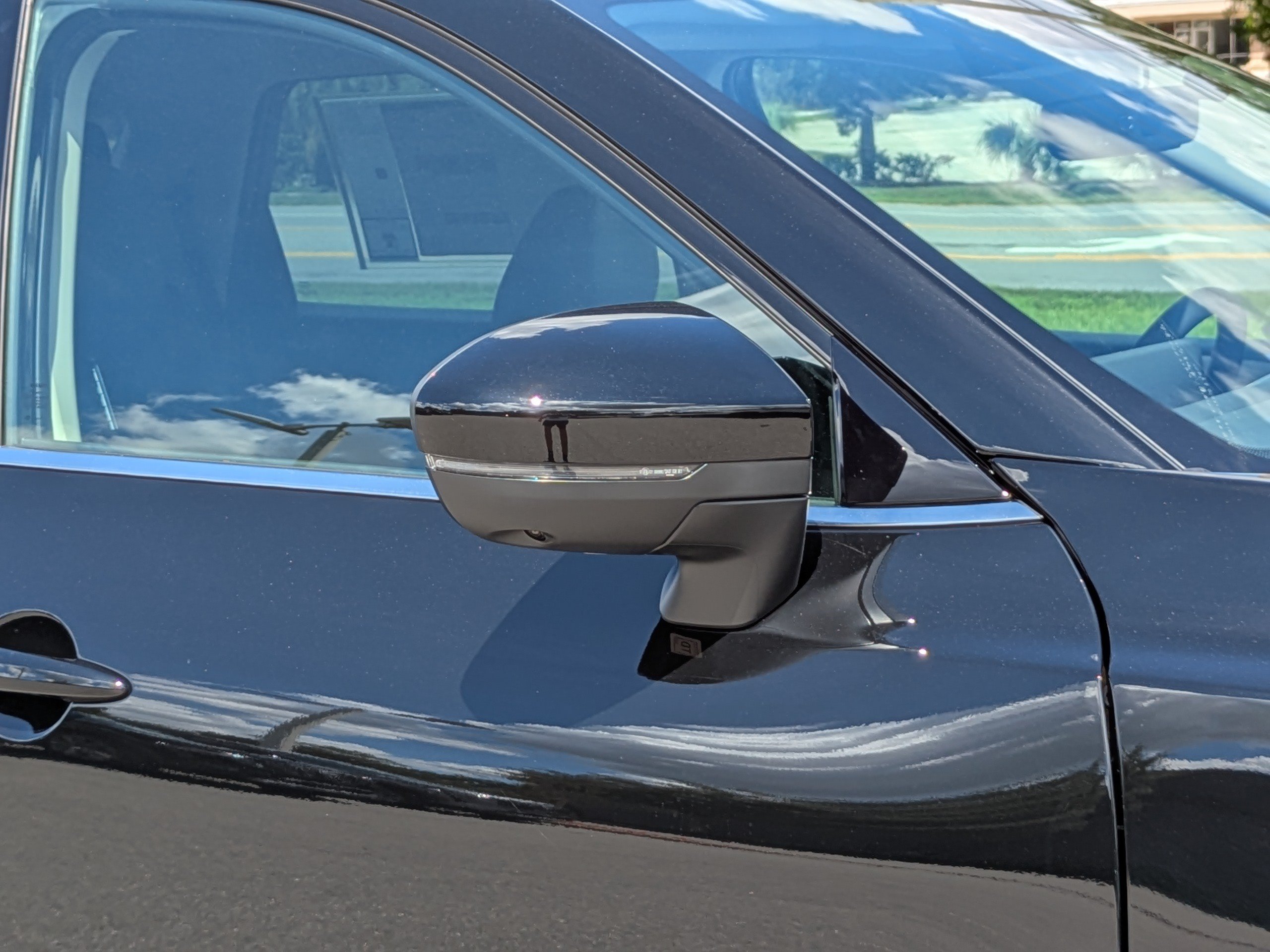 New 2026 Nissan Pathfinder SL FWD image 12