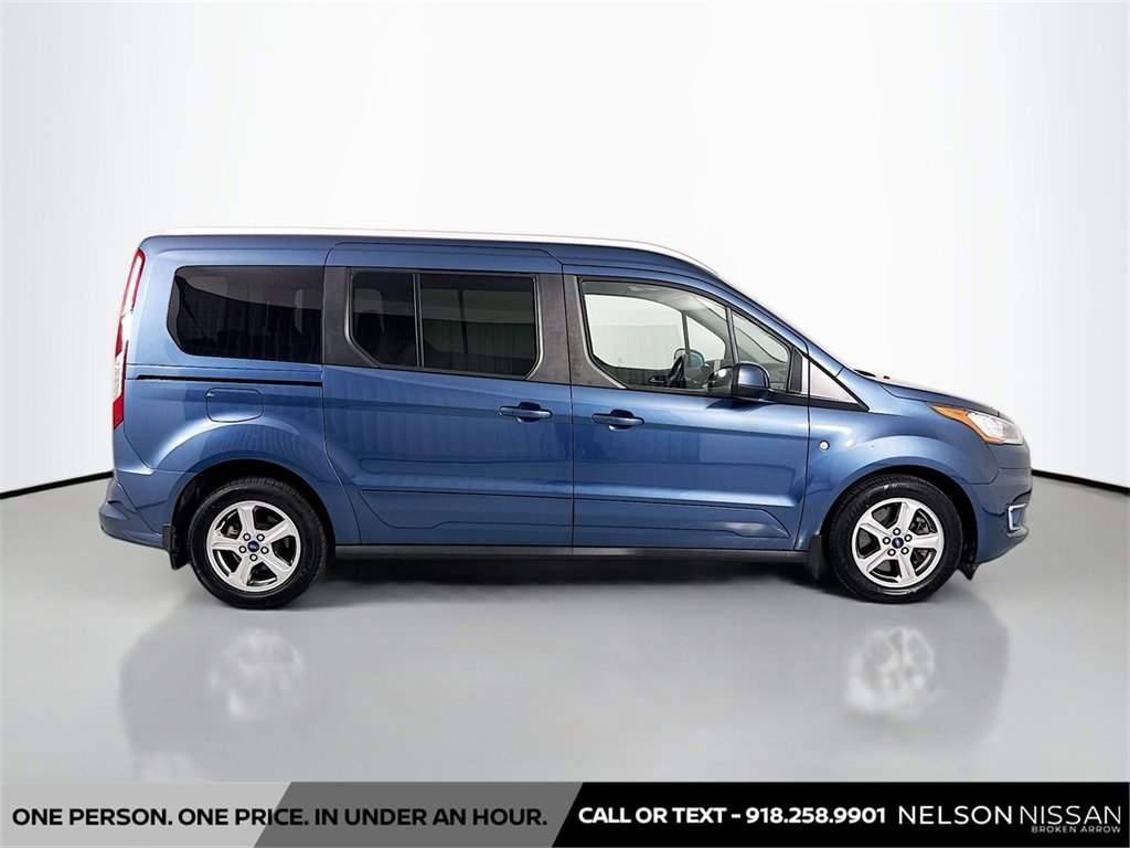 Used 2019 Ford Transit Connect Titanium w/ Titanium Premium Package image 4